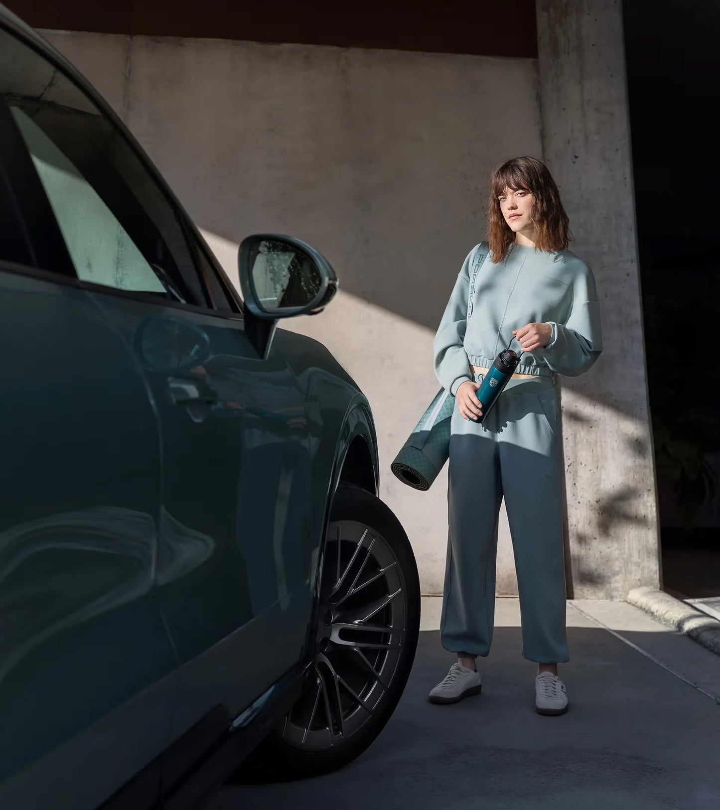 Botella – Porsche Cayenne Electric Lifestyle